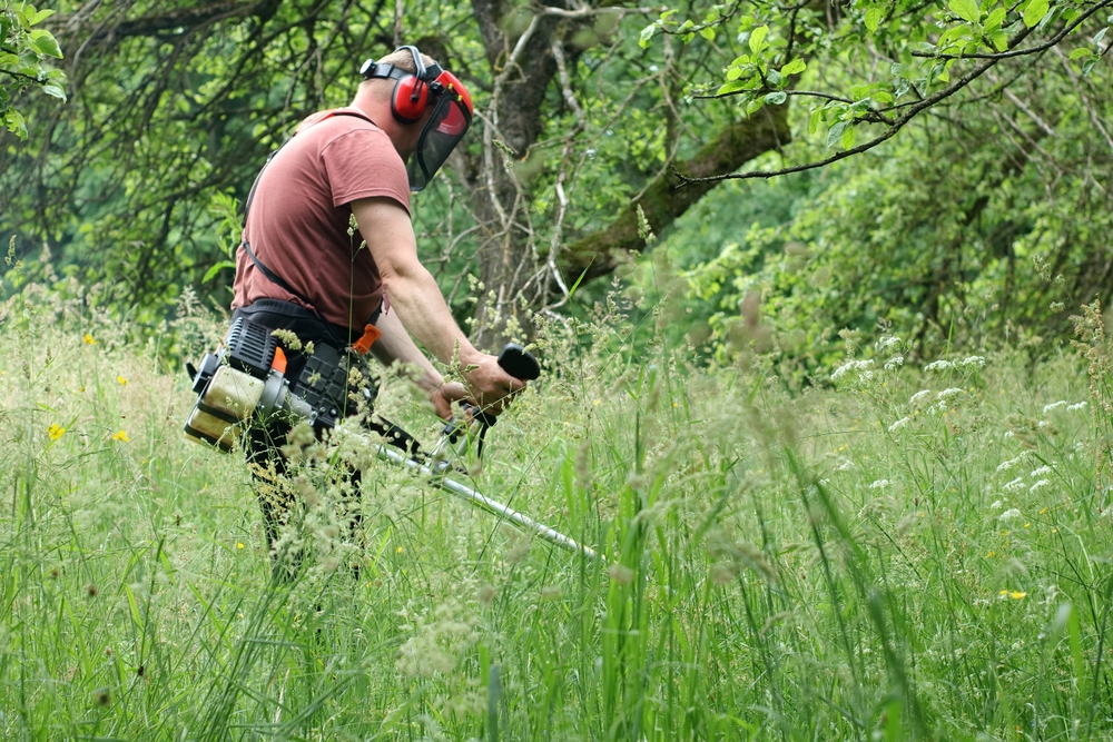 Contact Lambrechts Tuinmachines | Tuinmachines kopen, huren en tuinmachine onderhoud. Herent en Tienen België.
